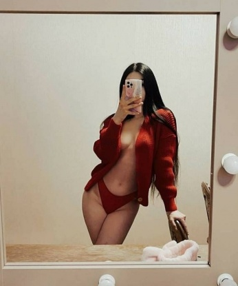 Лира, 24 года